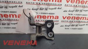 Gebrauchte Scharnier Tür links vorne Peugeot 107 Preis auf Anfrage angeboten von Venema Autoparts