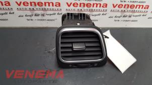 Used Dashboard vent Volkswagen Eos (1F7/F8) 2.0 TDI DPF Price € 14,99 Margin scheme offered by Venema Autoparts