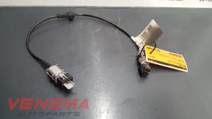 Used ABS cable Opel Zafira (M75) 1.7 CDTi 16V Price on request offered by Venema Autoparts