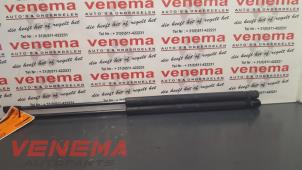 Usados Juego de amortiguadores de gas del portón trasero Seat Ibiza III (6L1) 1.9 SDI Precio de solicitud ofrecido por Venema Autoparts
