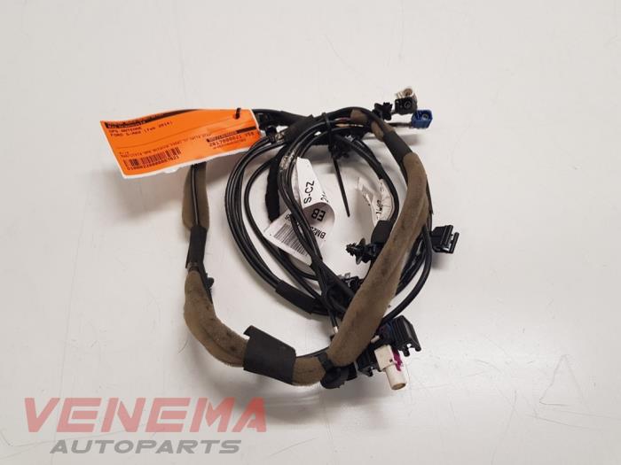 GPS antenna from a Ford S-Max (GBW) 2.0 TDCi 16V 140 2014