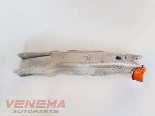 Used Rear spring retainer, right Mercedes CLA Shooting Brake (117.9) 1.6 CLA-200 16V Price € 34,99 Margin scheme offered by Venema Autoparts