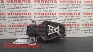 Used Engine mount Mercedes CLA Shooting Brake (117.9) 1.6 CLA-200 16V Price € 18,99 Margin scheme offered by Venema Autoparts