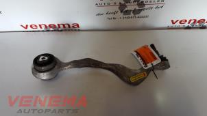 Usagé Bras de suspension bas avant droit BMW 3 serie Touring (E91) 320d 16V Prix € 38,99 Règlement à la marge proposé par Venema Autoparts