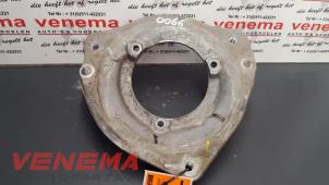 Used Front spring retainer, right Citroen C5 III Tourer (RW) 2.0 HDiF 16V Price on request offered by Venema Autoparts