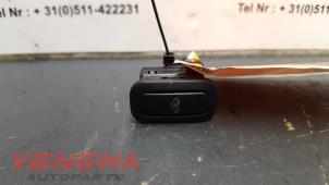 Gebrauchte Schalter Skoda Octavia (1Z3) 2.0 RS TDI 16V Preis € 8,00 Margenregelung angeboten von Venema Autoparts