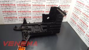 Gebrauchte Batterieträger Skoda Octavia (1Z3) 2.0 RS TDI 16V Preis € 10,00 Margenregelung angeboten von Venema Autoparts