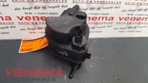 Used Fuel filter housing Peugeot 206 (2A/C/H/J/S) 1.4 HDi Price on request offered by Venema Autoparts