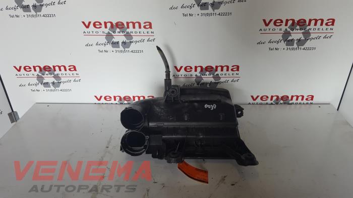 Begagnade Luftfilterhus Citroen C4 Grand Picasso (UA) 1.6 HDiF 16V 110 Pris € 35,00 Marginaltabell erbjuds av Venema Autoparts