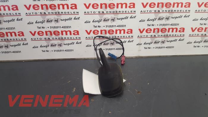 Używane Antena GPS Volkswagen Touran (1T1/T2) 1.9 TDI 105 Cena € 29,99 Procedura marży oferowane przez Venema Autoparts