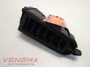 Used Air grill side Citroen C4 Grand Picasso (UA) 1.6 HDiF 16V 110 Price € 9,99 Margin scheme offered by Venema Autoparts