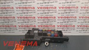 Usados Caja de fusibles Volvo S60 I (RS/HV) 2.4 20V 140 Precio de solicitud ofrecido por Venema Autoparts