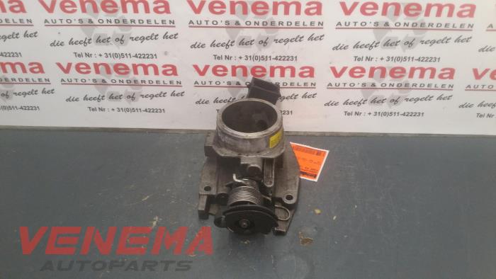 Throttle body from a Ford Ka I 1.3i (96 EEC) 1999