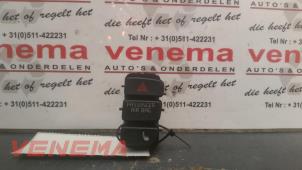 Used Seat heating switch Skoda Citigo 1.0 12V Price € 15,00 Margin scheme offered by Venema Autoparts
