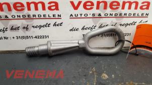 Usagé Crochet de remorquage arrière BMW 3 serie Touring (E91) 318d 16V Prix € 9,95 Règlement à la marge proposé par Venema Autoparts