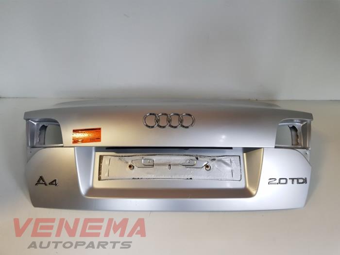 Begagnade Baklucka Audi A4 (B7) 2.0 TDI 16V Pris € 99,99 Marginaltabell erbjuds av Venema Autoparts