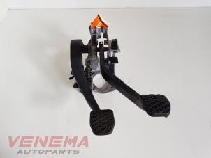 Used Set of pedals BMW 3 serie Touring (E91) 318d 16V Price € 69,99 Margin scheme offered by Venema Autoparts