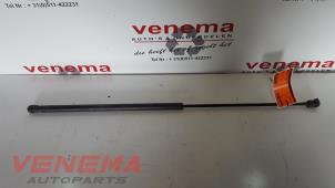 Used Bonnet gas strut, right Audi A6 (C6) 2.0 TDI 16V Price on request offered by Venema Autoparts