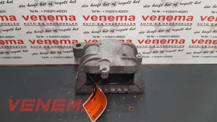 Usagé Support moteur Audi A3 Sportback (8PA) 2.0 TDI 16V Prix € 35,00 Règlement à la marge proposé par Venema Autoparts