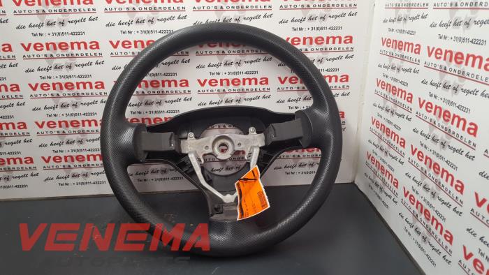 Steering wheel from a Peugeot 107 1.0 12V 2007