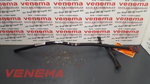 Usados Varilla medidora de aceite BMW X3 (E83) 3.0d 24V Precio de solicitud ofrecido por Venema Autoparts