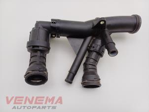 Gebrauchte Thermostatgehäuse Volkswagen Golf VII (AUA) 2.0 TDI 16V Preis € 34,99 Margenregelung angeboten von Venema Autoparts