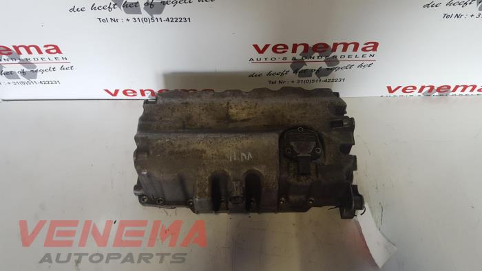 Usagé Couvercle carter Volkswagen Caddy III (2KA,2KH,2CA,2CH) 2.0 TDI DPF Prix € 24,99 Règlement à la marge proposé par Venema Autoparts