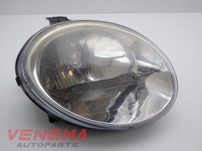 Używane Reflektor prawy Chevrolet Matiz 0.8 S,SE Cena € 14,99 Procedura marży oferowane przez Venema Autoparts