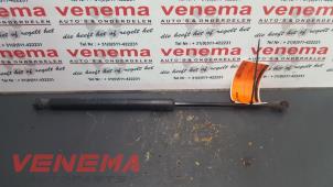 Used Bonnet gas strut, left BMW 3 serie (E90) Price on request offered by Venema Autoparts