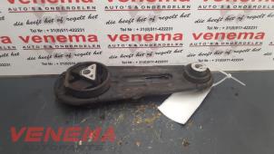 Used Engine mount Renault Clio III (BR/CR) 1.2 16V 65 Price on request offered by Venema Autoparts