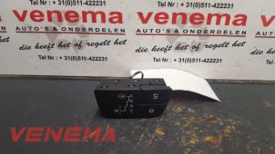 Używane Przelacznik Citroen C5 III Tourer (RW) 2.0 HDiF 16V Cena € 19,00 Procedura marży oferowane przez Venema Autoparts