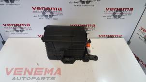Używane Pojemnik na akumulator Volkswagen Golf V (1K1) 1.9 TDI Cena € 40,00 Procedura marży oferowane przez Venema Autoparts