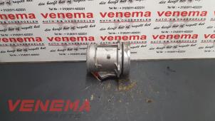 Used Air mass meter Ford Mondeo II Wagon 1.8i 16V E2/96 EEC Price € 20,00 Margin scheme offered by Venema Autoparts