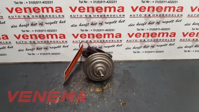 Begagnade EGR-ventil Volkswagen Passat (3B2) 1.9 TDi 110 Pris € 29,99 Marginaltabell erbjuds av Venema Autoparts