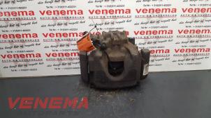 Used Front brake calliper, right Citroen C5 III Tourer (RW) 2.0 HDiF 16V Price € 100,00 Margin scheme offered by Venema Autoparts