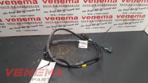 Usagé Antenne (divers) Renault Kangoo Express (FW) 1.5 dCi 90 FAP Prix € 15,00 Règlement à la marge proposé par Venema Autoparts