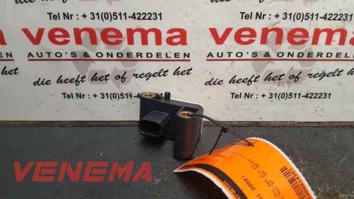 Begagnade Airbagsensor BMW 1 serie (E88) 118i 16V Pris € 14,99 Marginaltabell erbjuds av Venema Autoparts