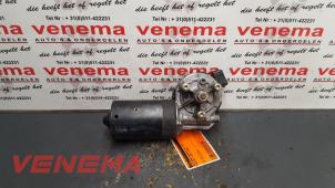 Used Front wiper motor Peugeot 206 CC (2D) 1.6 16V Price € 17,99 Margin scheme offered by Venema Autoparts