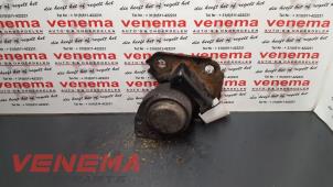 Engine mount from a Ford Fiesta 5 (JD/JH) 1.4 TDCi 2008