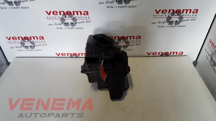Begagnade Luftfilterhus Audi A4 (B7) 2.0 TDI 16V Pris € 19,99 Marginaltabell erbjuds av Venema Autoparts