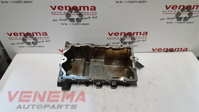 Usagé Couvercle carter BMW Mini (R50/53) 1.6 16V Cooper Prix € 70,00 Règlement à la marge proposé par Venema Autoparts