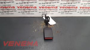 Used Rear seatbelt buckle, left Peugeot 307 CC (3B) 2.0 16V Price € 30,00 Margin scheme offered by Venema Autoparts