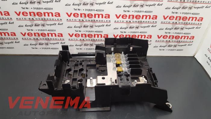 used volkswagen touareg (7la 7l6) 3 0 tdi v6 24v fuse box volkswagen touareg i 2008 diesel fuse