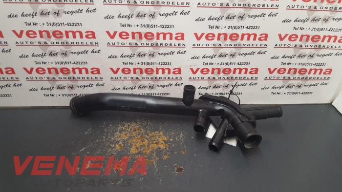 Begagnade Vattenrör Renault Kangoo Express (FC) 1.5 dCi 65 Pris € 19,99 Marginaltabell erbjuds av Venema Autoparts