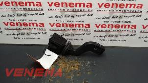 Używane Przelacznik kierunkowskazu Opel Vectra B (36) 1.8 16V Ecotec Cena € 9,00 Procedura marży oferowane przez Venema Autoparts