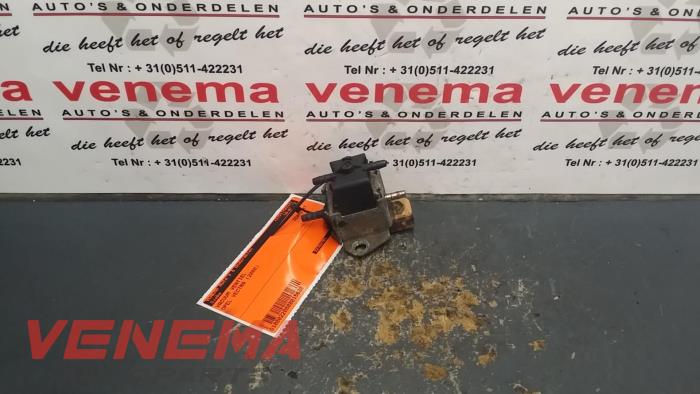 Begagnade Vakuumventil Opel Vectra B (36) 1.8 16V Ecotec Pris € 9,99 Marginaltabell erbjuds av Venema Autoparts