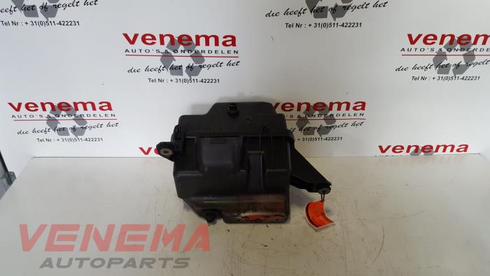 Begagnade Luftfilterhus Mazda MX-5 (NB18/35/8C) 1.6i 16V Pris € 35,00 Marginaltabell erbjuds av Venema Autoparts