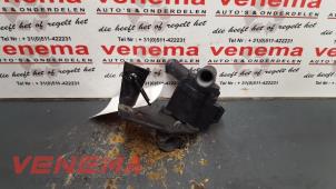 Usagé Pompe à eau Audi A4 (B8) 2.0 TDI 16V Prix € 75,00 Règlement à la marge proposé par Venema Autoparts