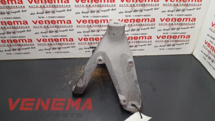 Engine mount Audi A4 (B8), 2007 / 2015 2.0 TDI 16V, Saloon, 4-dr, Diesel, 1.968cc, 105kW (143pk), CAGA, 2007-11 / 2012-02 (Used)