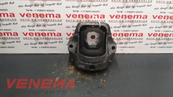 Engine mount Audi A4 (B8), 2007 / 2015 2.0 TDI 16V, Saloon, 4-dr, Diesel, 1.968cc, 105kW (143pk), CAGA, 2007-11 / 2012-02 (Used)